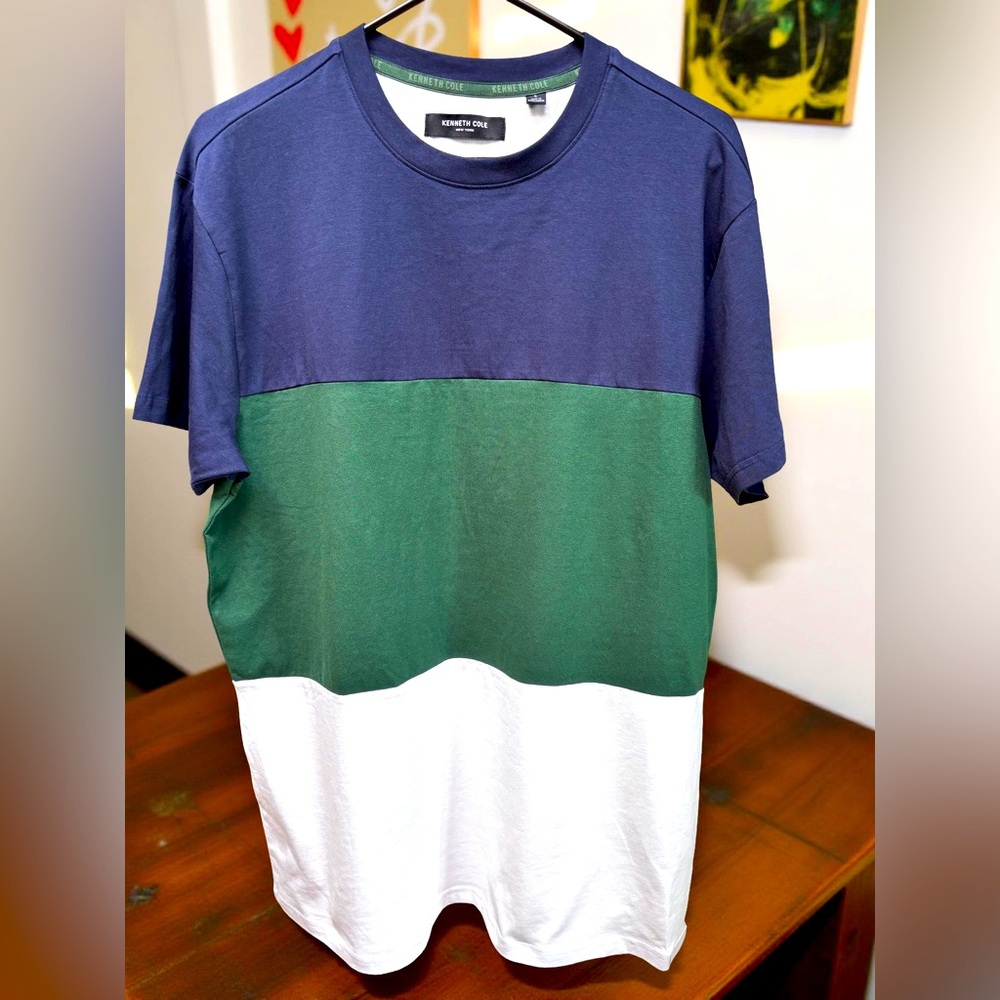 Kenneth Cole Color Blocked T-Shirt Large (3 for $12 item)